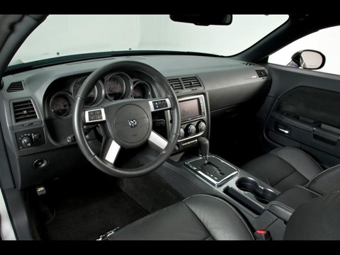 2009-Mr-Norms-Super-Dodge-Challenger-Dashboard-1280x960