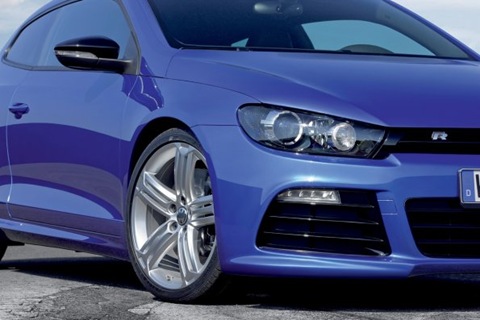 2009-Volkswagen-Scirocco-R-07.jpg_595